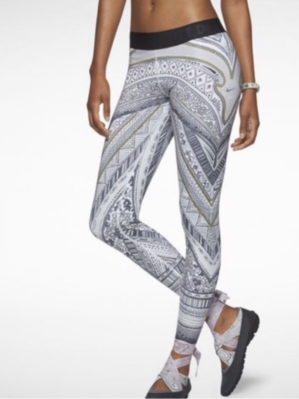 Nike Dri-FIT Black Waistband White Lined Athletic Leggings